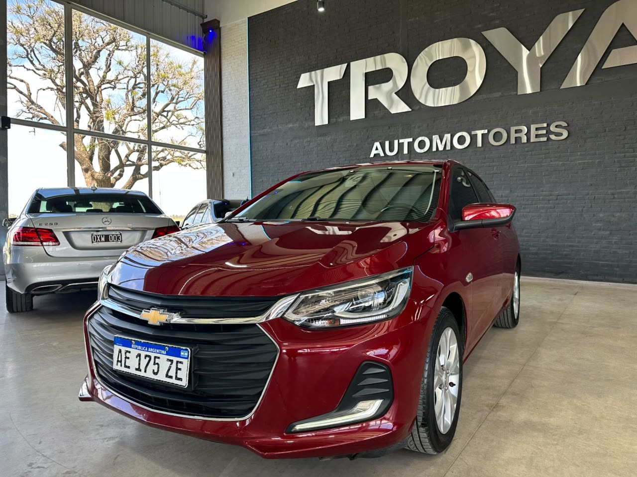 CHEVROLET ONIX PREMIER MT