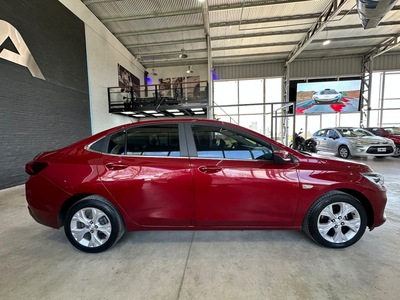 CHEVROLET ONIX PREMIER MT